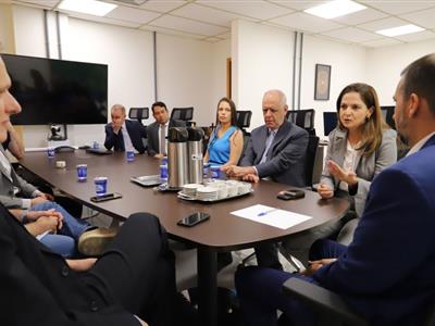 Foto da Notícia: Em reunião com a PJC, Gisela Cardoso cobra agilidade nas investigações da morte de Renato Nery